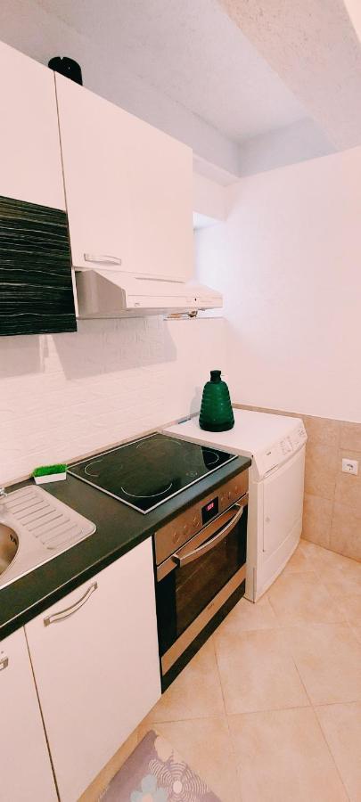 Ema Apartment ซาราเยโว ภายนอก รูปภาพ